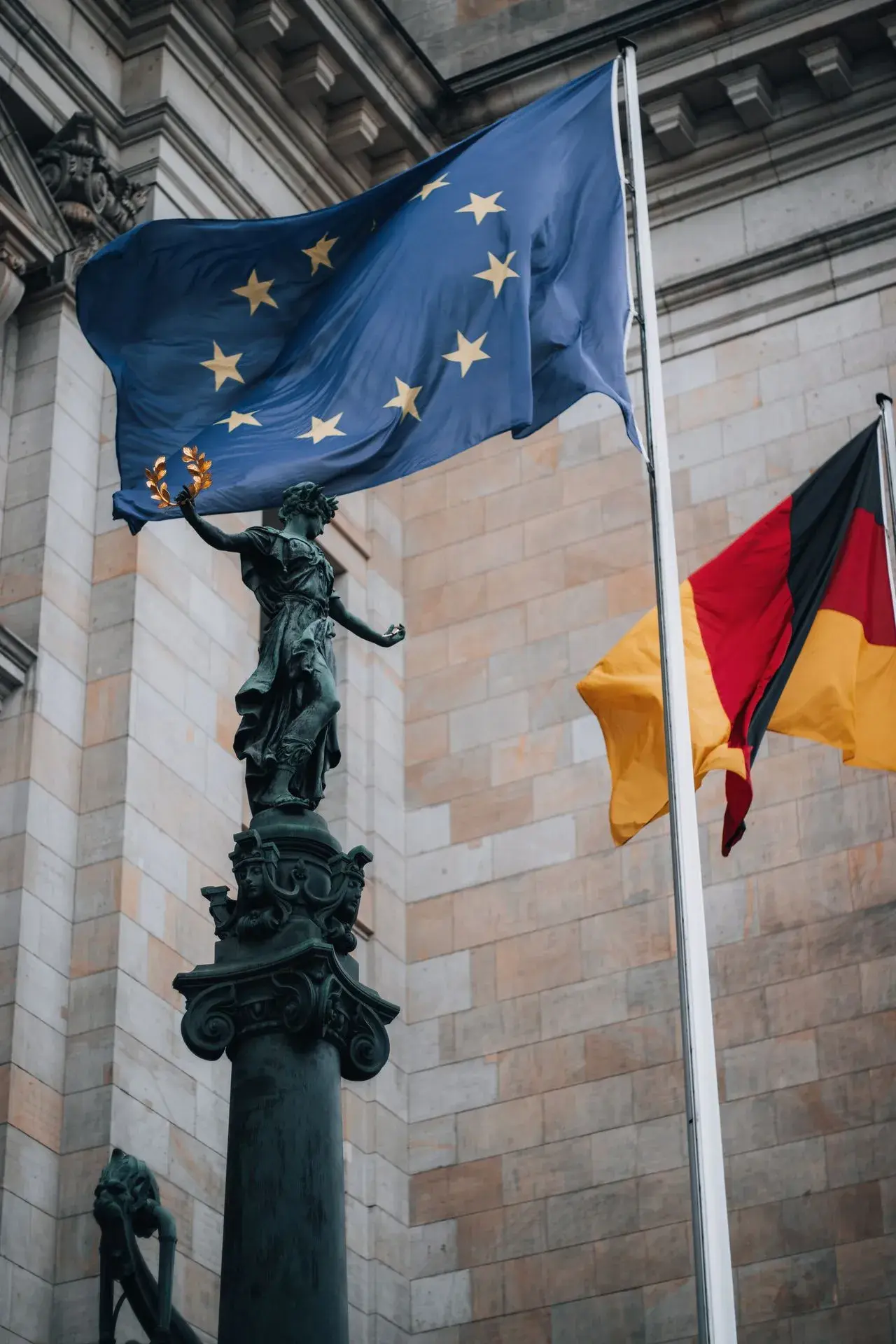 EU Budget for 2028–2034: Merz Calls for More Cuts; Irish Proposal Fails to Win Approval